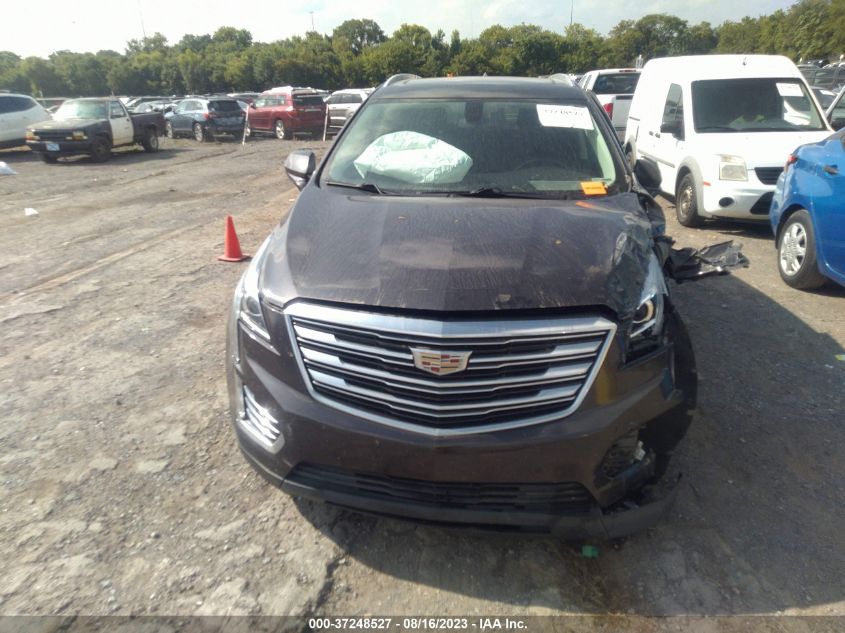 1GYKNDRSXHZ140757 2017 Cadillac Xt5 Luxury