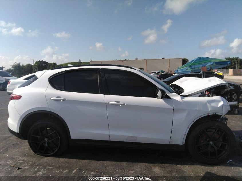 2019 Alfa Romeo Stelvio Ti Sport Awd VIN: ZASPAKBN8K7C69428 Lot: 37256221