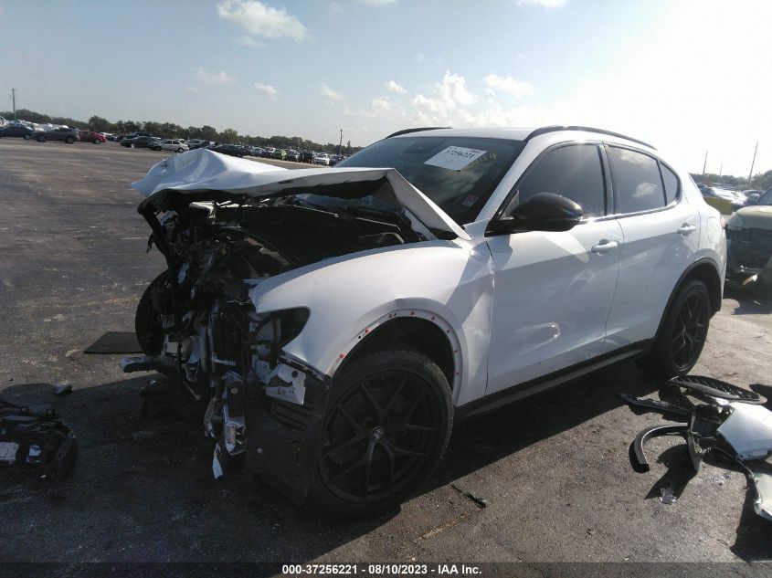 2019 Alfa Romeo Stelvio Ti Sport Awd VIN: ZASPAKBN8K7C69428 Lot: 37256221