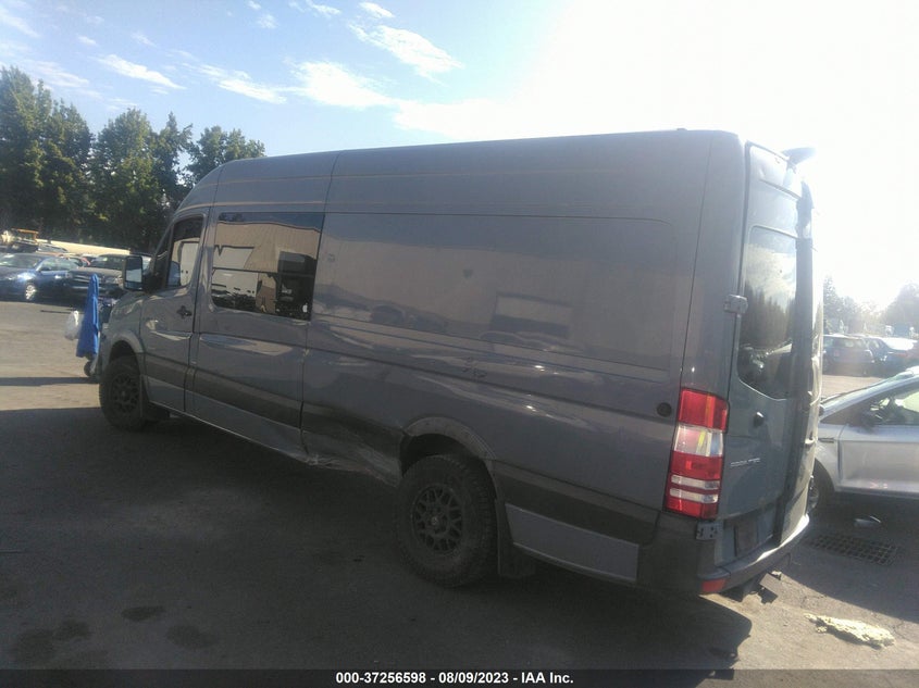 2016 Mercedes-Benz Sprinter 2500 High Roof/High Roof VIN: WD3PE8CD4GP303744 Lot: 37256598