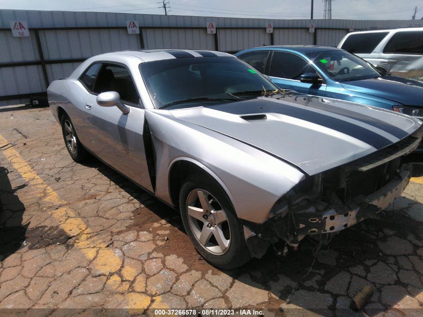 2B3CJ4DV4AH208226 2010 Dodge Challenger Se
