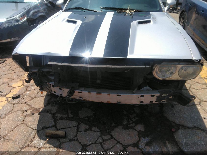 2B3CJ4DV4AH208226 2010 Dodge Challenger Se