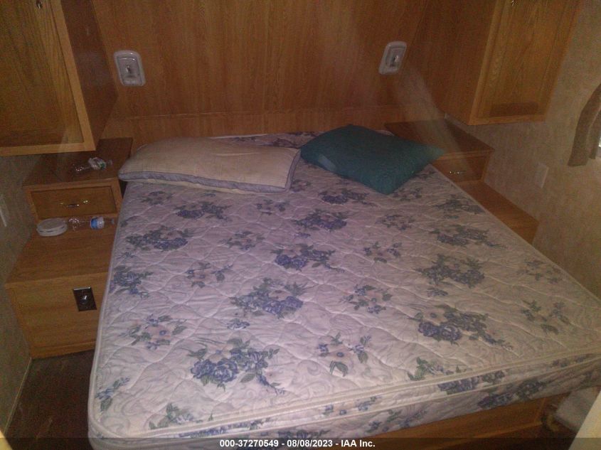 2008 Cherokee Travel Trailer VIN: 4X4TCKB288X107504 Lot: 37270549