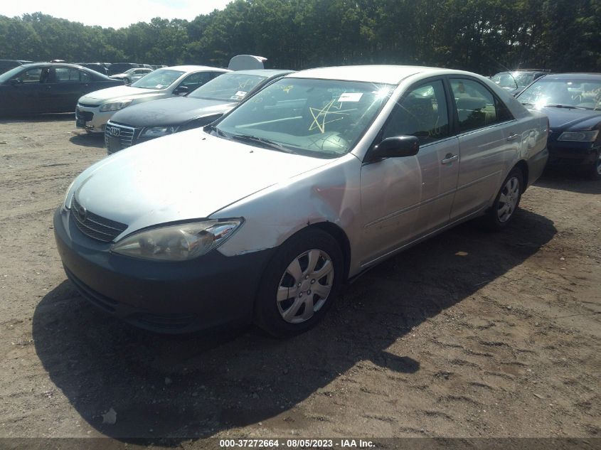 2002 Toyota Camry Xle VIN: 4T1BE30K42U572872 Lot: 37272664