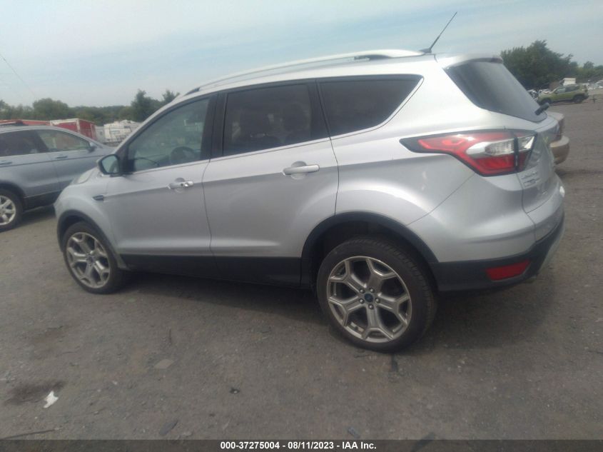 1FMCU9J93HUA10458 2017 Ford Escape Titanium