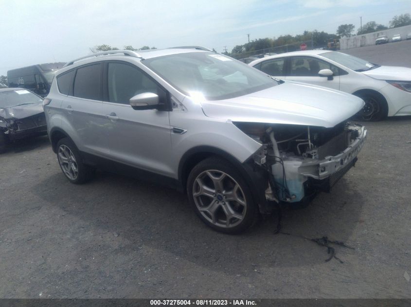 1FMCU9J93HUA10458 2017 Ford Escape Titanium