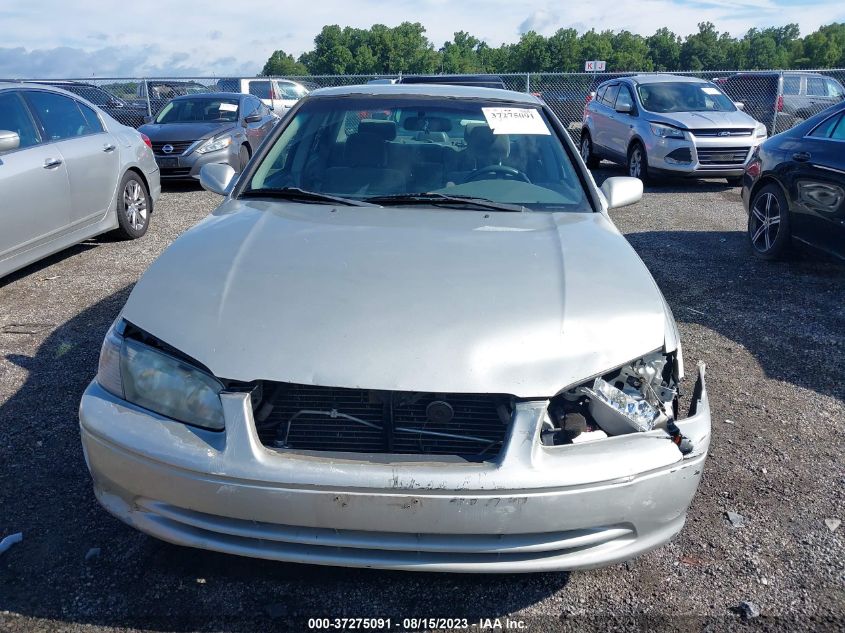 4T1BF22K71U122362 2001 Toyota Camry Xle/Le