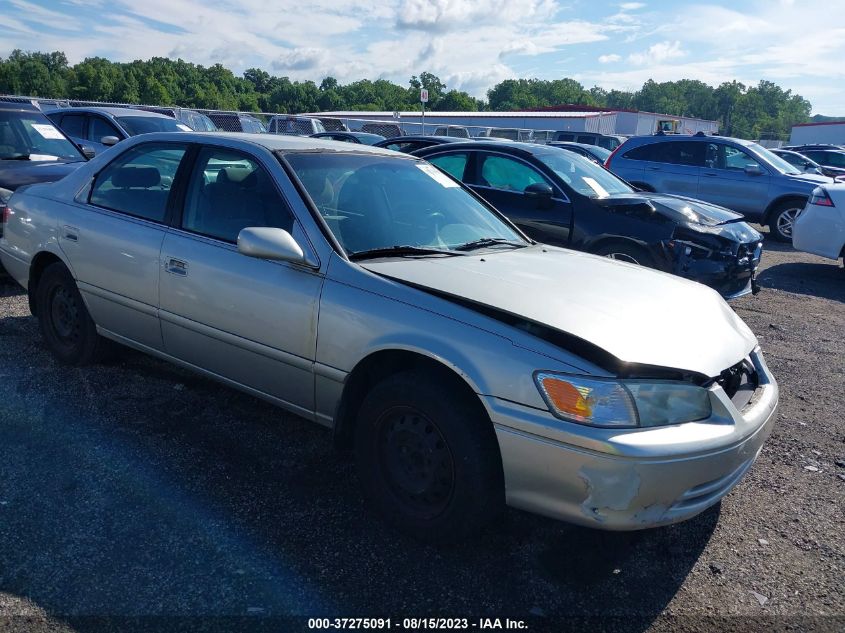 2001 Toyota Camry Xle/Le VIN: 4T1BF22K71U122362 Lot: 37275091