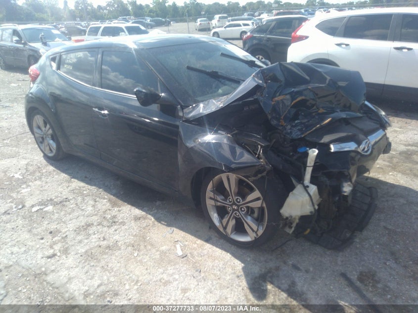 2017 Hyundai Veloster Value Edition VIN: KMHTC6AD9HU323407 Lot: 37277733