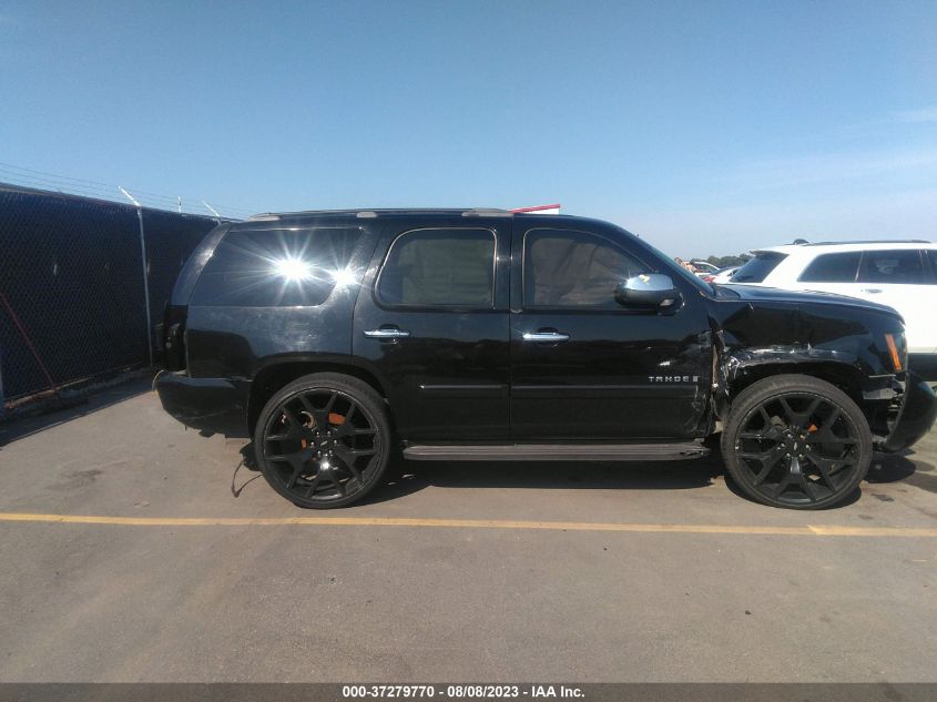 2007 Chevrolet Tahoe Ls VIN: 1GNFK130X7J317365 Lot: 37279770