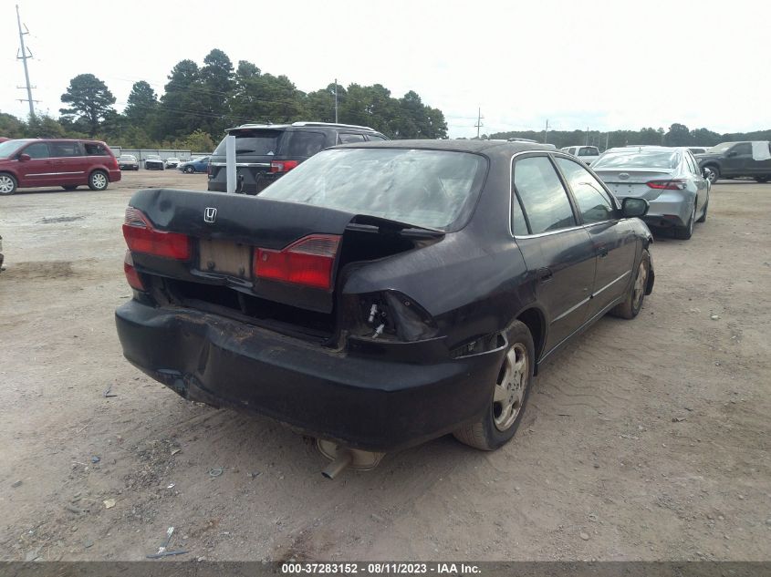 2000 Honda Accord 2.3 Ex VIN: 1HGCG5654YA033907 Lot: 37283152