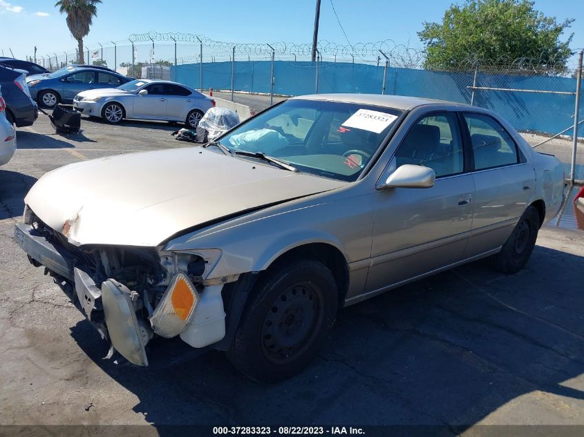 2000 Toyota Camry Le V6 VIN: JT2BF22K2Y0282406 Lot: 37283323