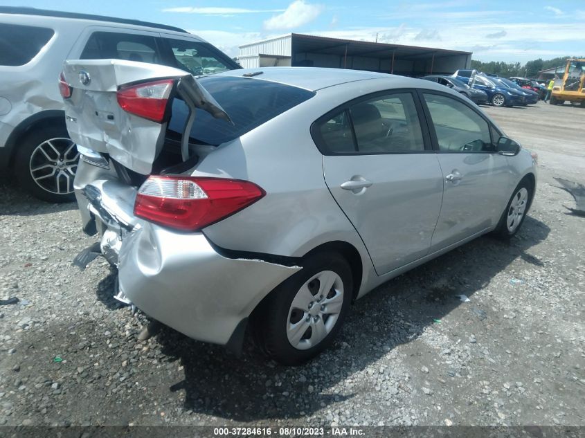 KNAFK4A65F5268758 2015 Kia Forte Lx