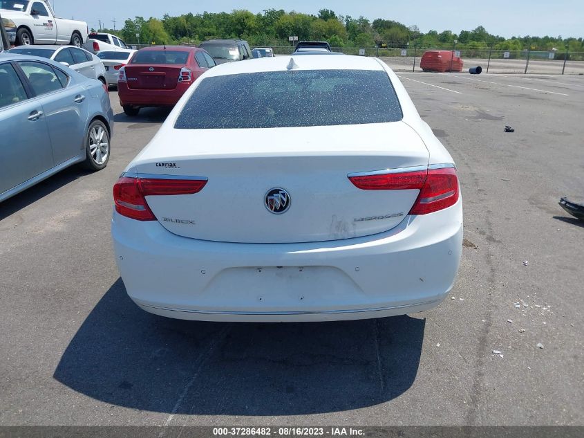 1G4ZP5SZ3JU124636 2018 Buick Lacrosse Essence