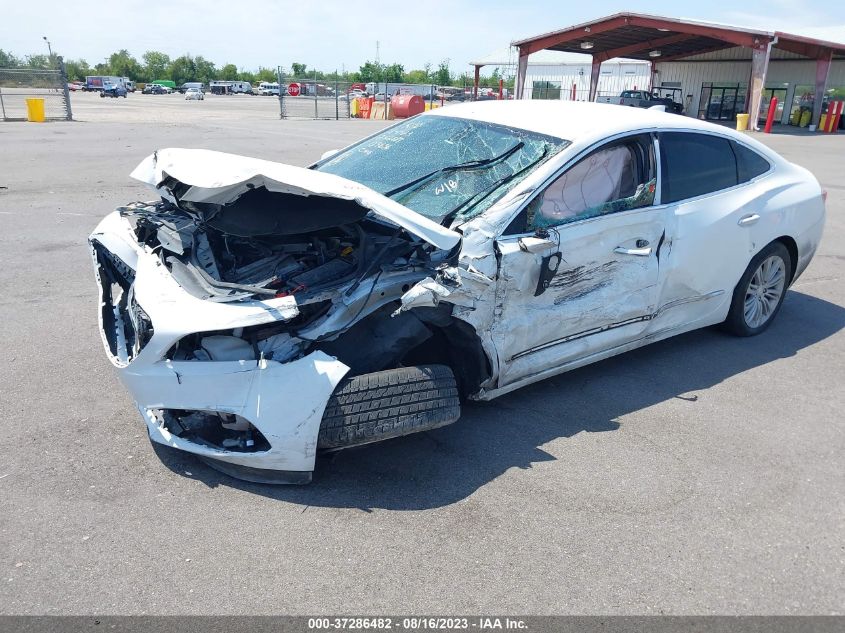 1G4ZP5SZ3JU124636 2018 Buick Lacrosse Essence