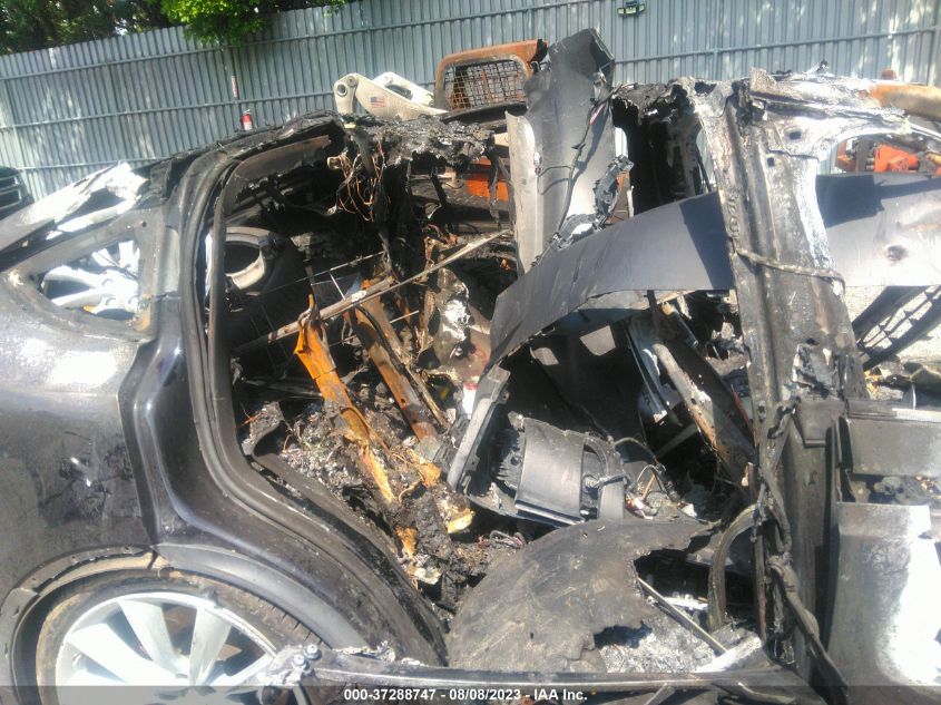 2016 Tesla Model X 60D/P100D/P90D VIN: 5YJXCAE47GF013458 Lot: 37288747