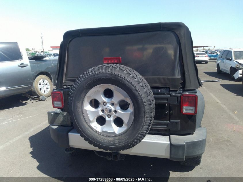 1C4AJWBG0FL624595 2015 Jeep Wrangler Sahara