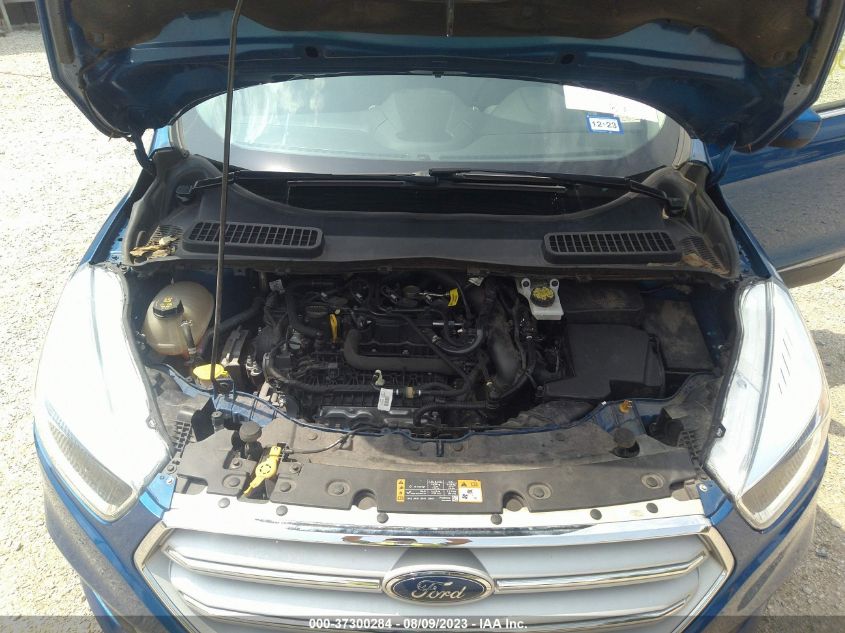 1FMCU0GDXKUA17602 2019 Ford Escape Se