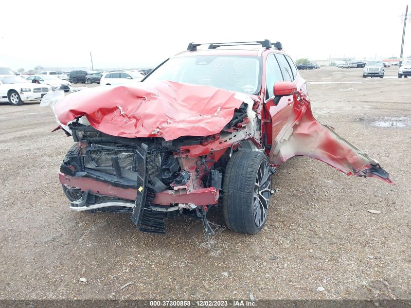 Фото: YV4062RL2N1002807