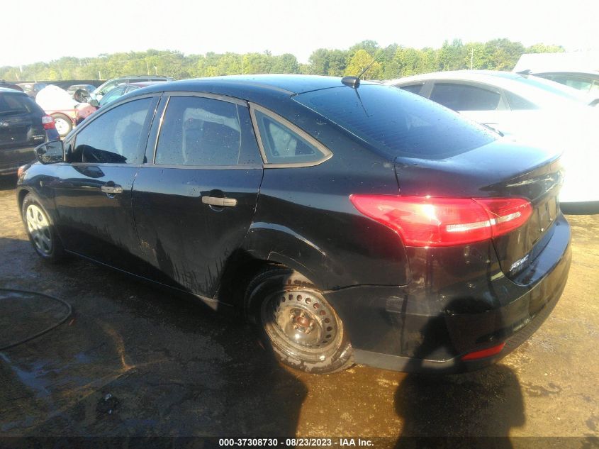 2018 Ford Focus S VIN: 1FADP3E28JL233848 Lot: 37308730