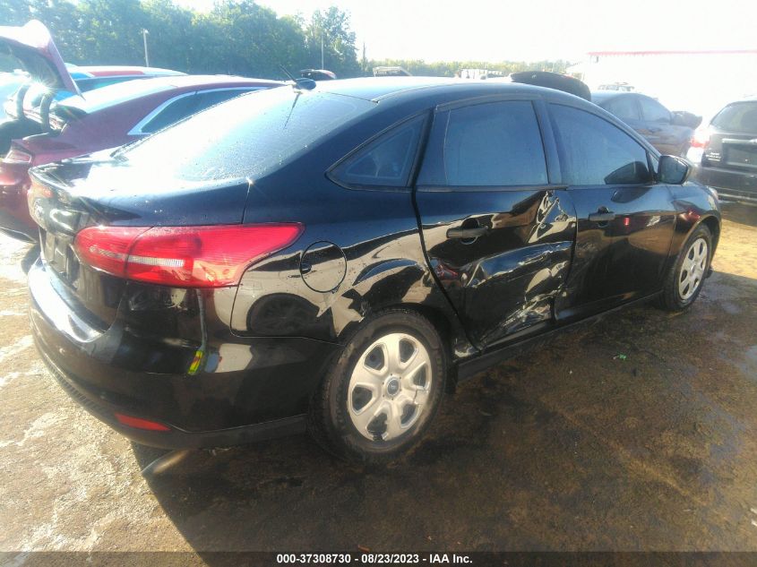 2018 Ford Focus S VIN: 1FADP3E28JL233848 Lot: 37308730