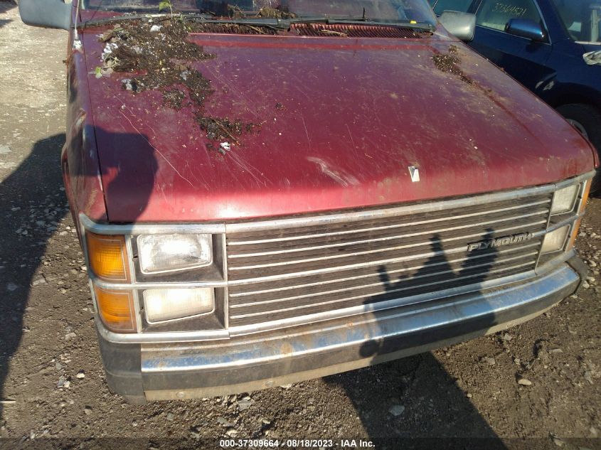 1985 Plymouth Voyager Se VIN: 2P4FH41G0FR355671 Lot: 40503135