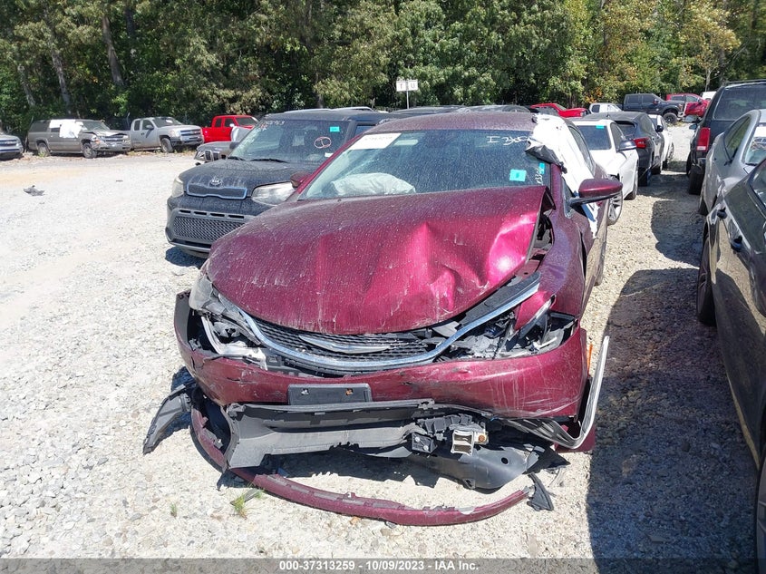 2015 CHRYSLER 200 auction photo 6