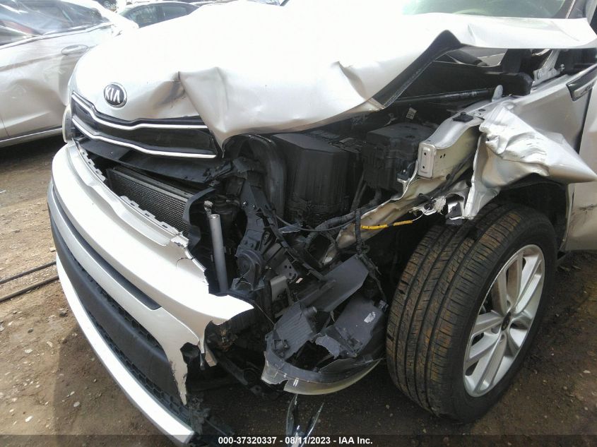 2018 Kia Soul + VIN: KNDJP3A55J7596887 Lot: 37320337