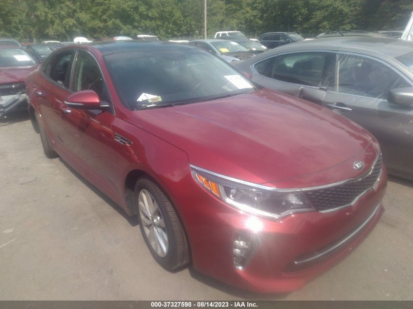 5XXGT4L32JG221358 2018 Kia Optima S