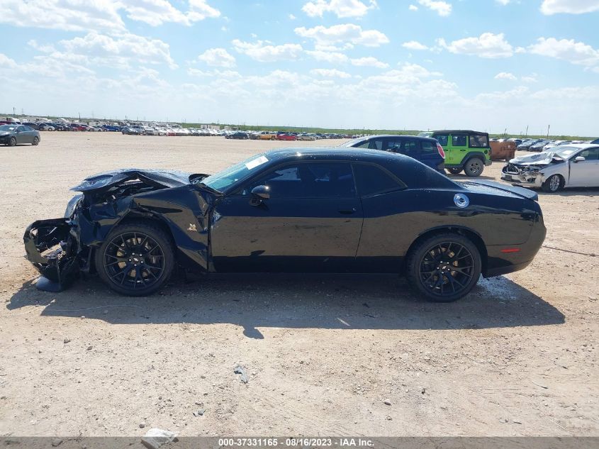 2C3CDZFJ5JH178252 2018 Dodge Challenger R/T Scat Pack