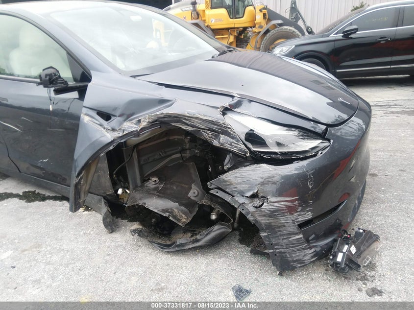 Фото: 7SAYGAEE0PF756676 - 6