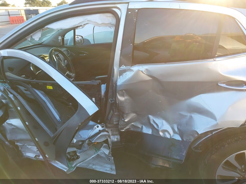 2018 Buick Encore Essence VIN: KL4CJCSBXJB539722 Lot: 37333212