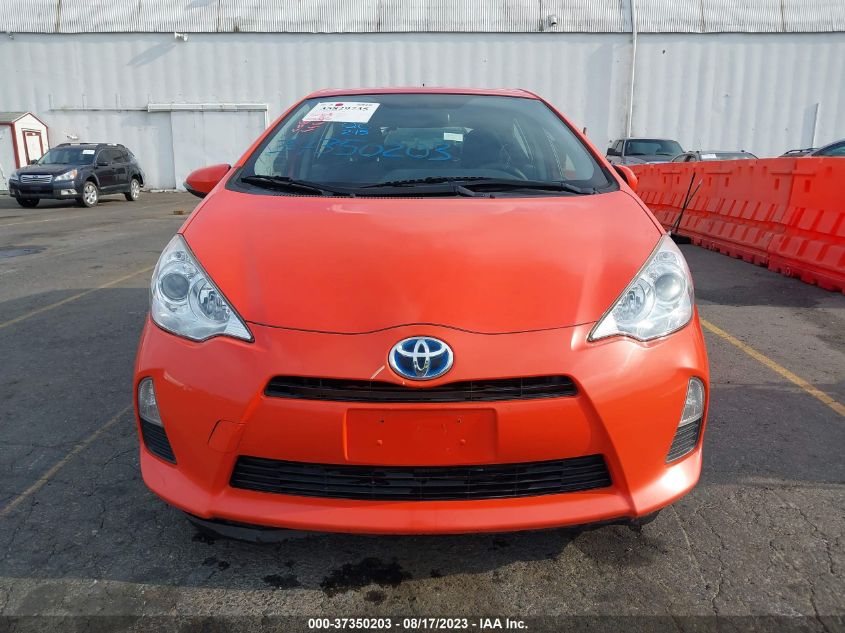 JTDKDTB32E1065438 2014 Toyota Prius C Three