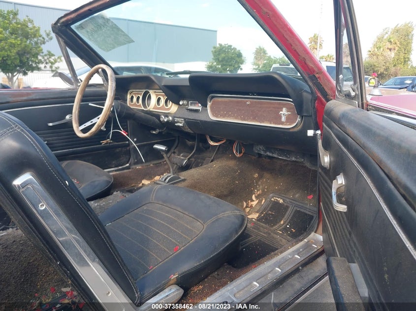 1965 FORD MUSTANG auction photo 5