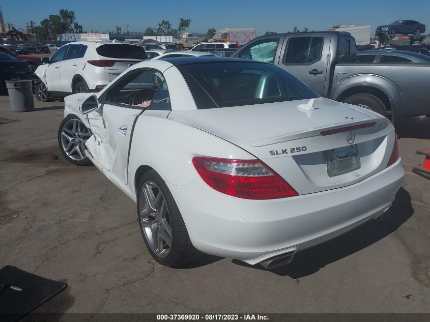 VIN WDDPK4HA8FF100145 2015 Mercedes-Benz SLK-Class,... no.3