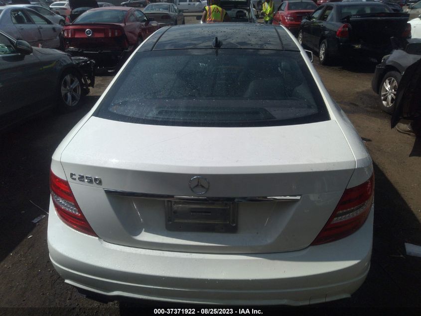 2012 Mercedes-Benz C 250 VIN: WDDGJ4HB0CF745637 Lot: 37371922