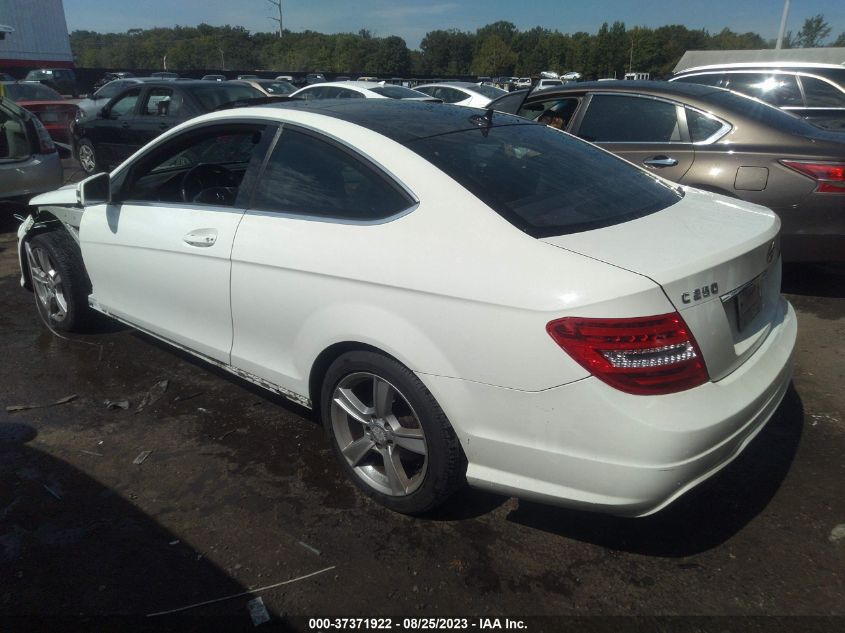 2012 Mercedes-Benz C 250 VIN: WDDGJ4HB0CF745637 Lot: 37371922