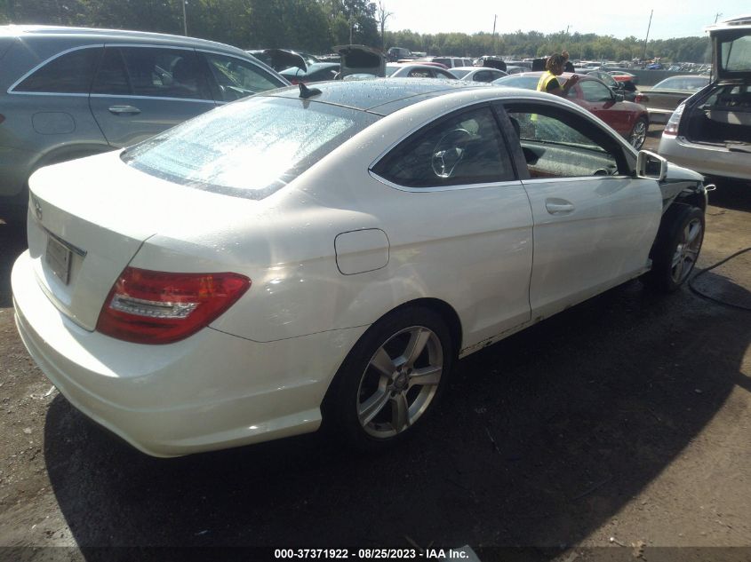 2012 Mercedes-Benz C 250 VIN: WDDGJ4HB0CF745637 Lot: 37371922