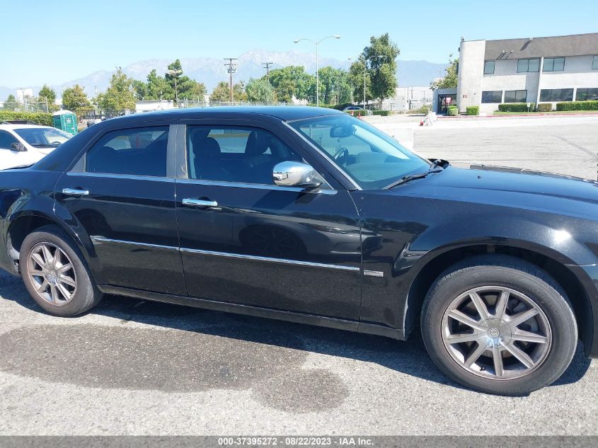 2010 Chrysler 300 Touring/Signature Series VIN: 2C3CK5CV2AH280713 Lot: 37395272