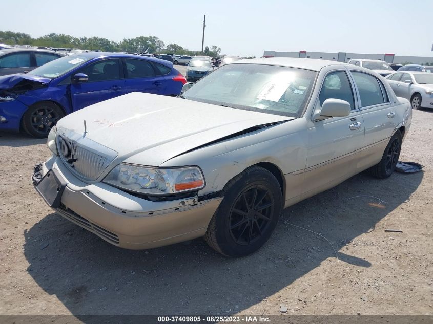 2004 Lincoln Town Car Ultimate VIN: 1LNHM83W84Y641017 Lot: 37409805