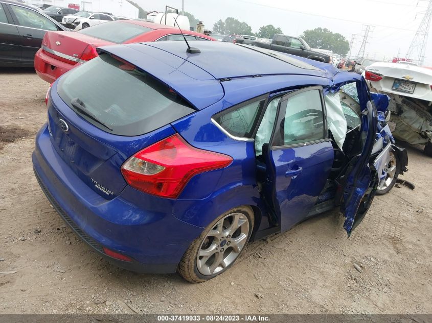 VIN 1FADP3N29EL422952 2014 Ford Focus, Titanium no.4