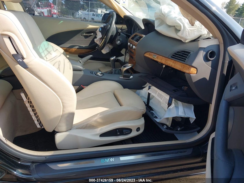 2005 BMW 6 Series 645Ci VIN: WBAEH73425B215877 Lot: 37426159