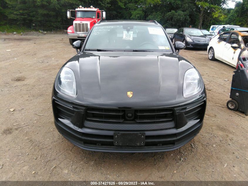 2022 Porsche Macan VIN: WP1AA2A55NLB00607 Lot: 37427525