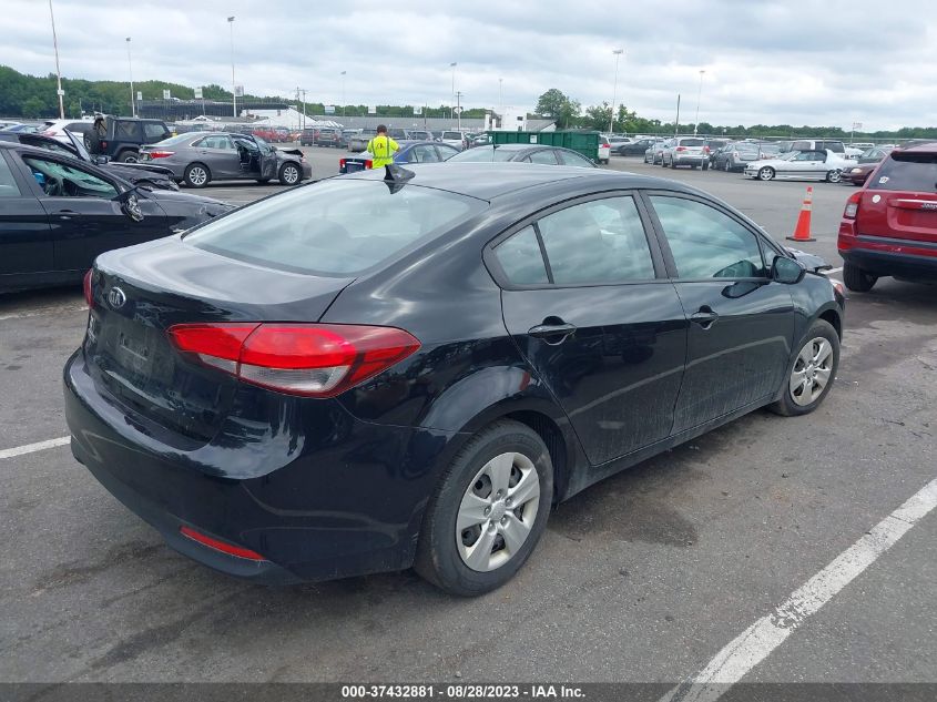 2017 Kia Forte Lx VIN: 3KPFK4A70HE040220 Lot: 37432881