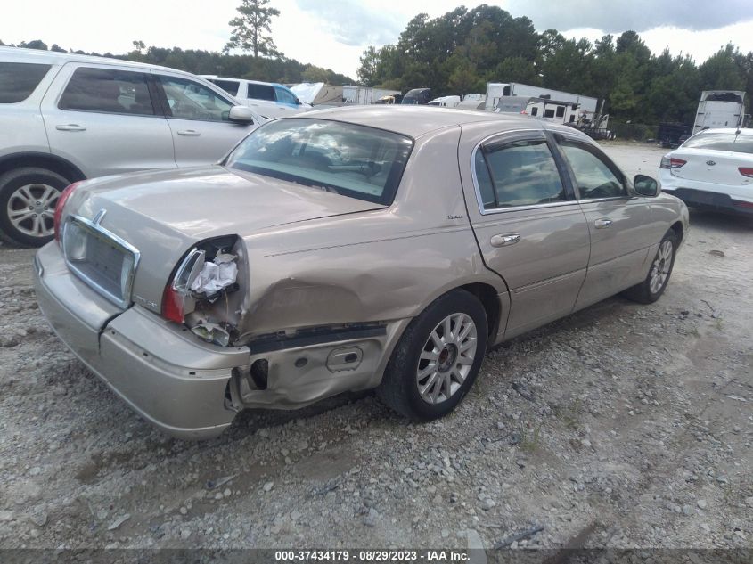 2007 Lincoln Town Car Signature VIN: 1LNHM81V97Y626203 Lot: 37434179