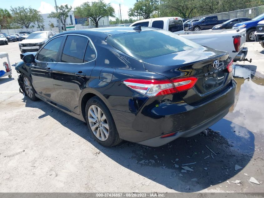 4T1B11HK4KU733077 2019 Toyota Camry Le