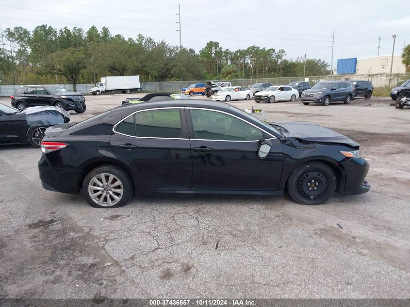 2019 Toyota Camry Le VIN: 4T1B11HK4KU733077 Lot: 37436857