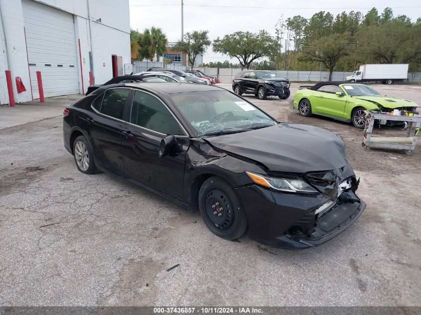 2019 Toyota Camry Le VIN: 4T1B11HK4KU733077 Lot: 37436857