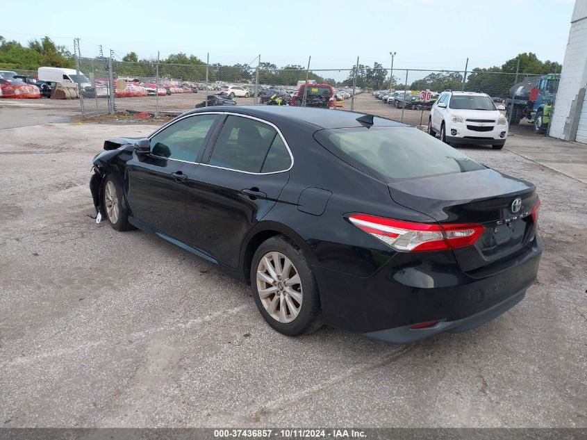 2019 Toyota Camry Le VIN: 4T1B11HK4KU733077 Lot: 37436857