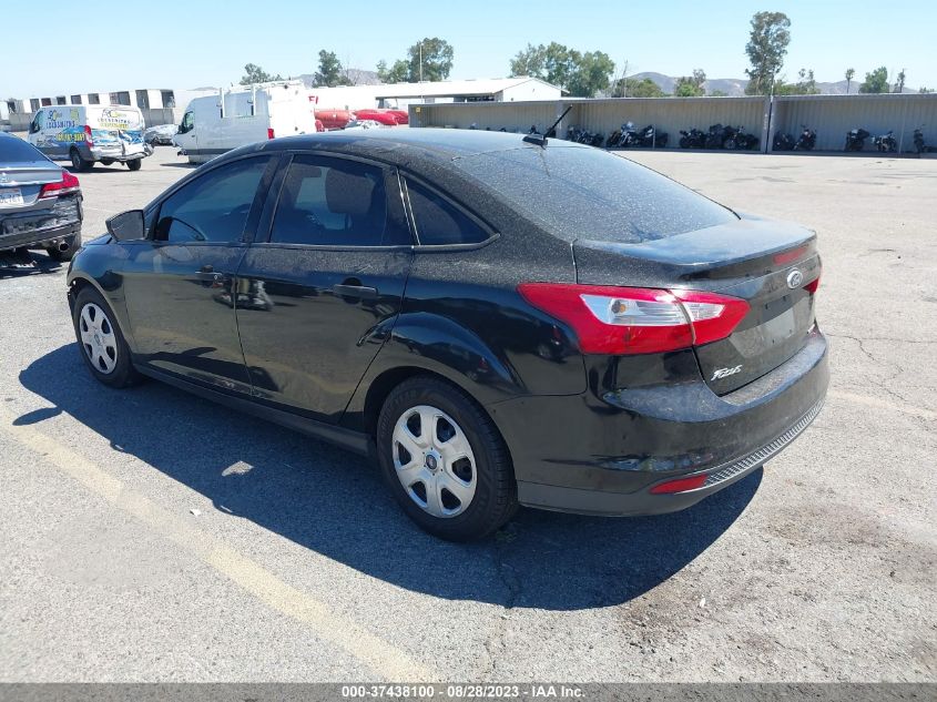 2014 Ford Focus S VIN: 1FADP3E26EL220327 Lot: 37438100